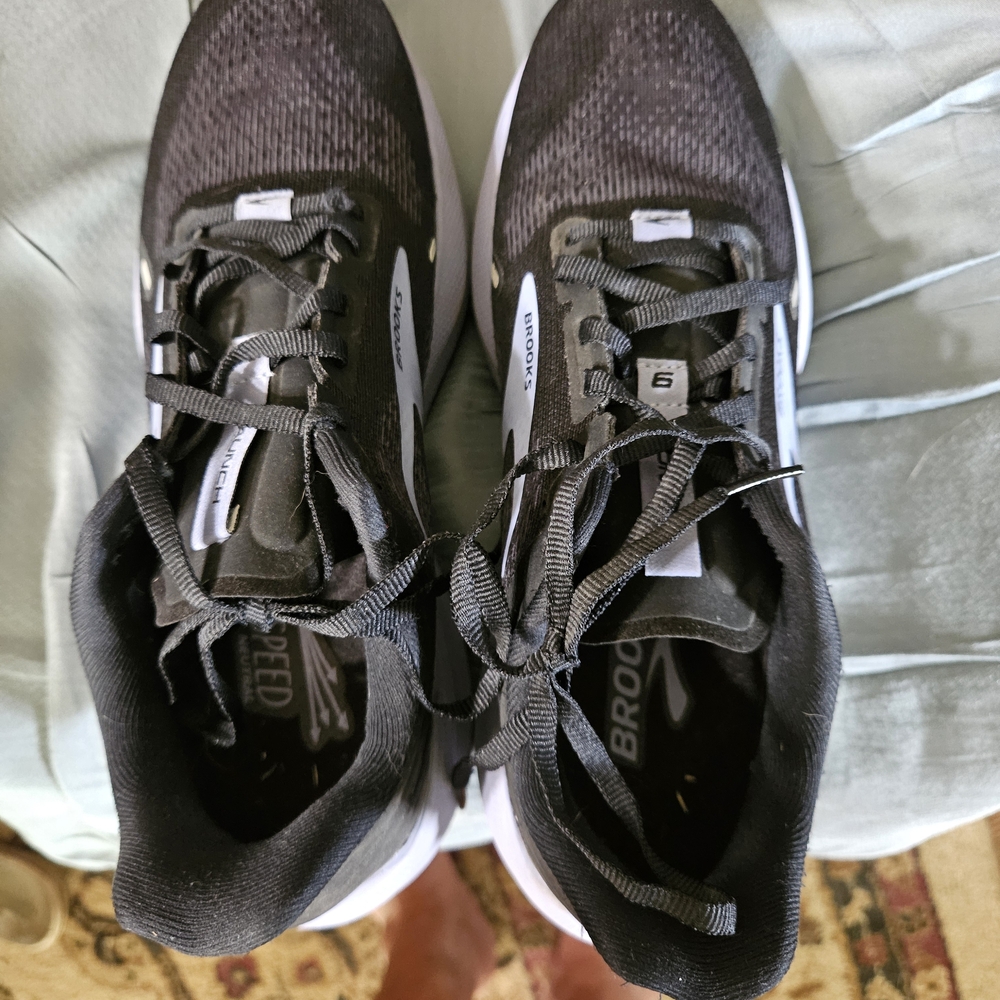 Brooks Brothers Black Athletic Shoes Mesh Design